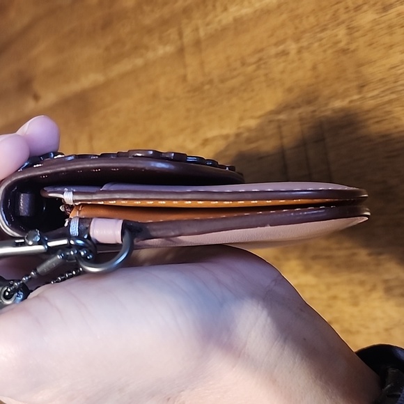 COACH DUSTY ROSE TEA ROSE CLUTCH WRISTLET NWOT - Picture 4 of 16